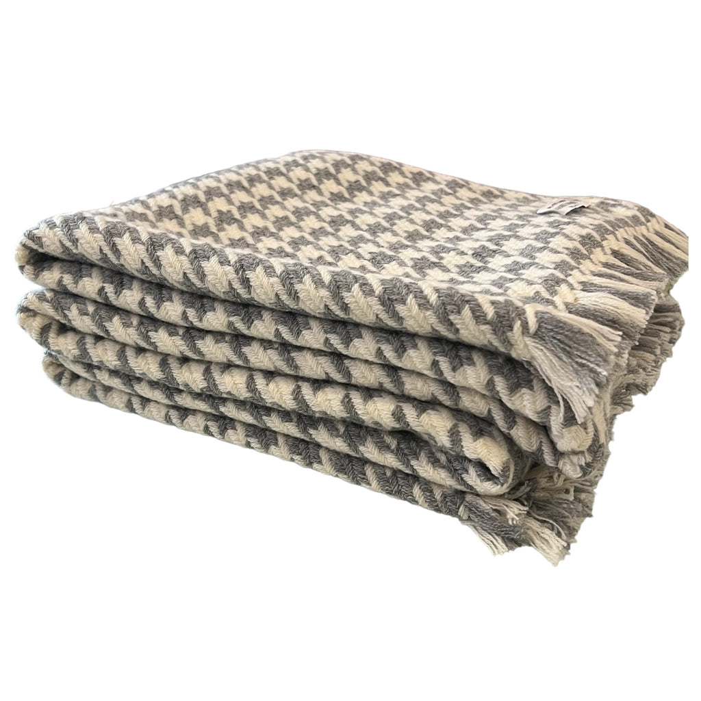 100% Pure Cashmere Throw in Slate Grey and White